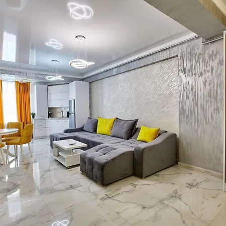 Deny's Stefan Apartment